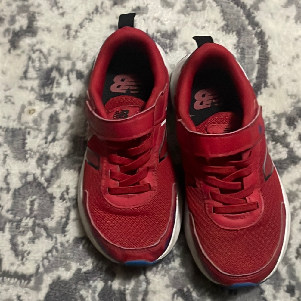 Toddler shoes 10.5 W